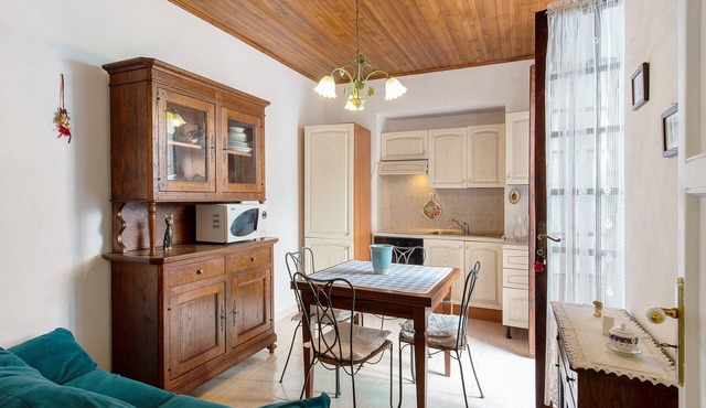 Apartment 'Casa Sestri Ponente' with Shared Garden, Wi-Fi and Air Conditioning