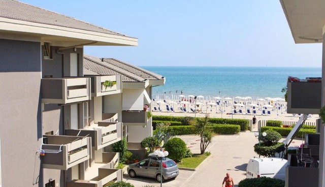 Apartment Green Marine- Palme- Ismare-8 by Interhome