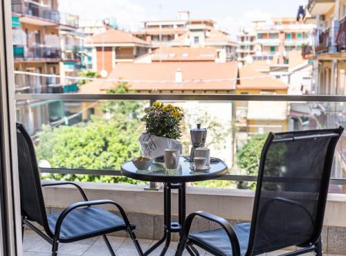 Apartment Sirio mit Gemeinschaftspool und 200 m vom Meer entfernt by Interhome