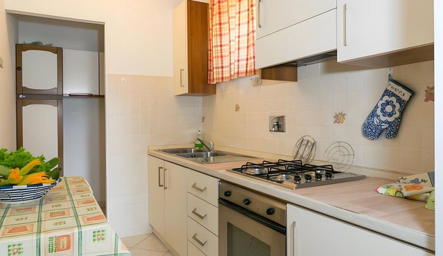 Apartment 'Agriturismo Case Nuove - Sole' with Shared Pool, Wi-Fi and Air Conditioning