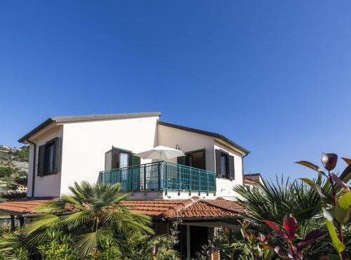 Apartment Le Margherite - SLR255 by Interhome