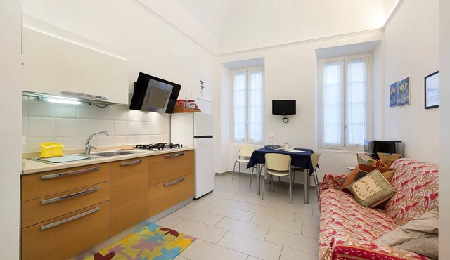 Apartment 'Smart Home Loano' with Wi-Fi and Air Conditioning