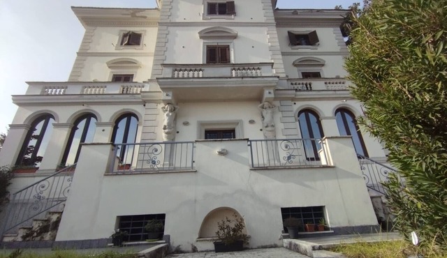 Apartment 'Villa Santoni Guest House' with Balcony and Wi-Fi