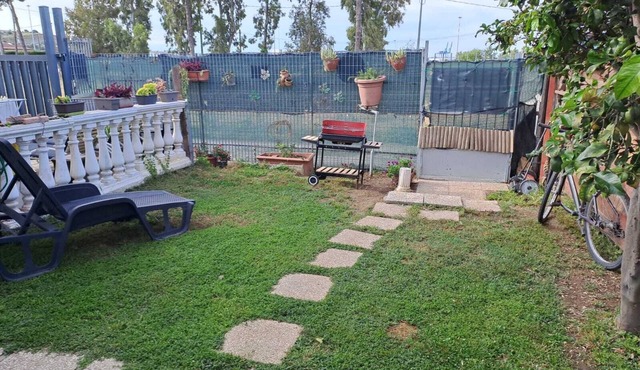 Apartment with garden