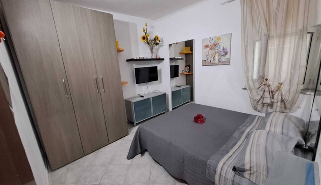 Apartment with garden