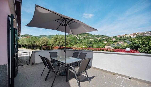 Apartment 'Zafferano Suites - Lavanda' with Sea View, Private Terrace and Wi-Fi