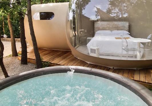 Atmosfera Bubble Glamping