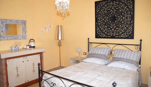 AUTHENTIC ROOM