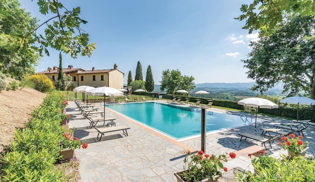 Awesome apartment in S. Giustino Valdarno with house a panoramic view
