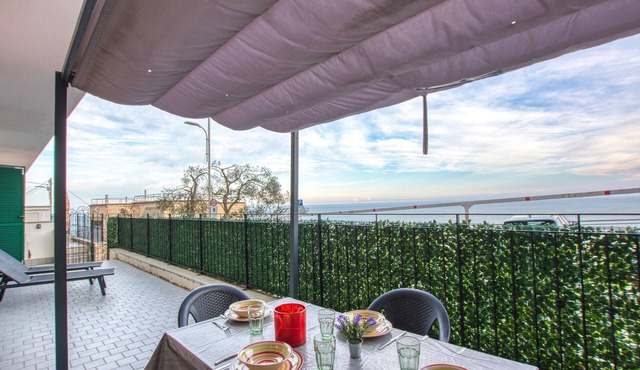 Awesome apartment in Bergeggi with WiFi