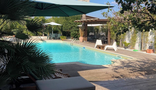 Bamboo villa with private pool near Rome