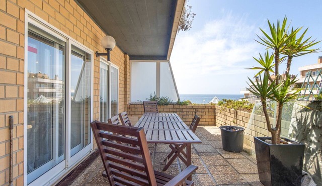Beach Sunset – Oceanfront Apartment with Terrace and Sea View