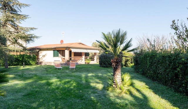 Beautiful villa for 4 people with WIFI, A/C, TV and terrace