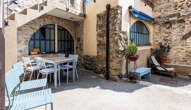 Beautiful apartment in villa for 3 people with A/C, WIFI, terrace and pets allowed