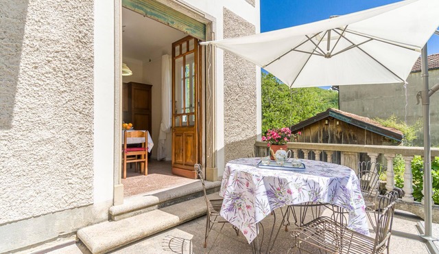 Beautiful apartment in Loco di Rovegno