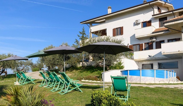 Beautiful apartment in Moscufo with WiFi