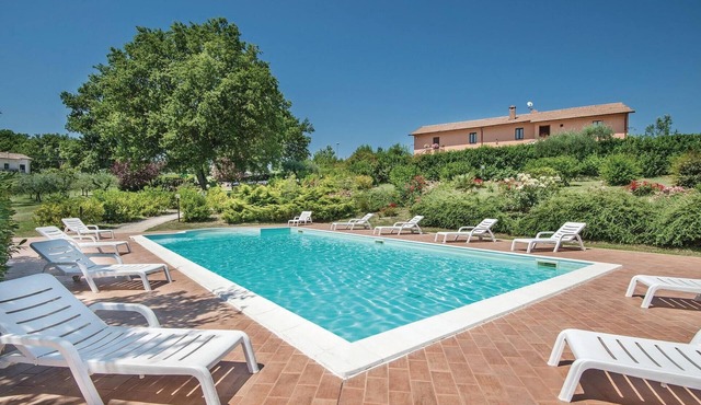 Beautiful home in Acquasparta -TR-