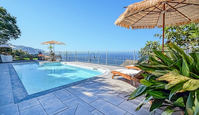 Beautiful home in Recco
