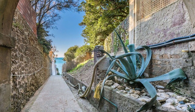 Beautiful apartment for 4 people with A/C, pool, WIFI, TV, balcony and panoramic view