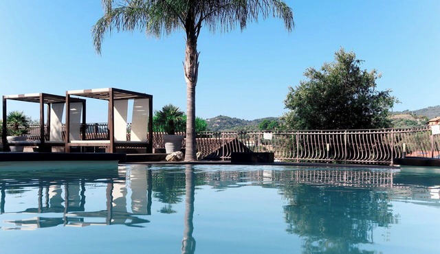 Beautiful private villa for 8 people with private pool, A/C, WIFI, TV, terrace and panoramic view