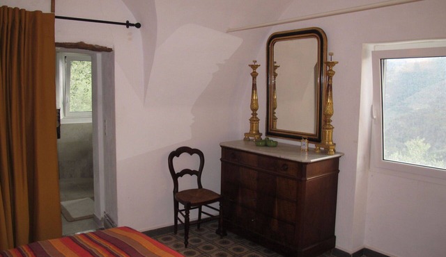 Beautiful private villa for 2 guests with WIFI, patio and pets allowed