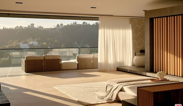 Bel Air Luxury Mansion - Modern Architectural Estate at Bel Air Road