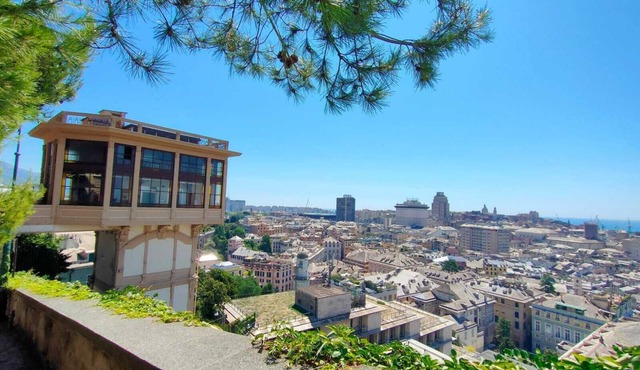 Belvedere da Spianata: vantage point, close to downtown and convenient to bars/shops