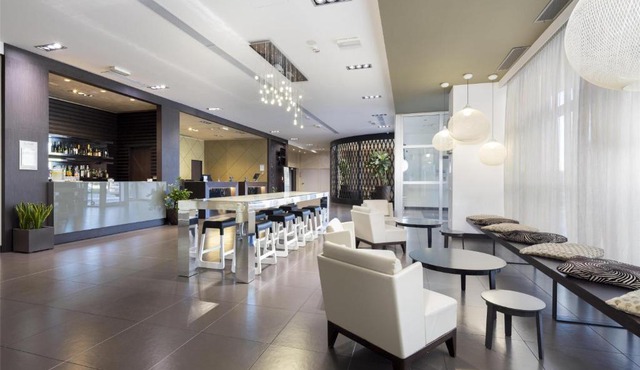 Best Western Premier CHC Airport