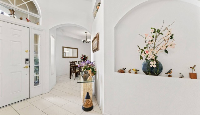 Calabay Comfort - 4BR Pool and Spa Near Disney, Dining, Shopping & Golf