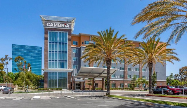 Cambria Hotel LAX