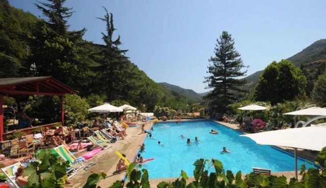 Camping 4 étoiles - Piscine - ef00ae