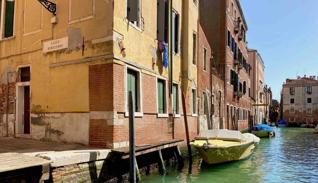 CANAL DREAM cozy apartment with lovely canal view
