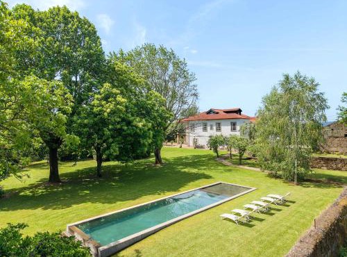 Carcavelos Manor House by Portugal Active