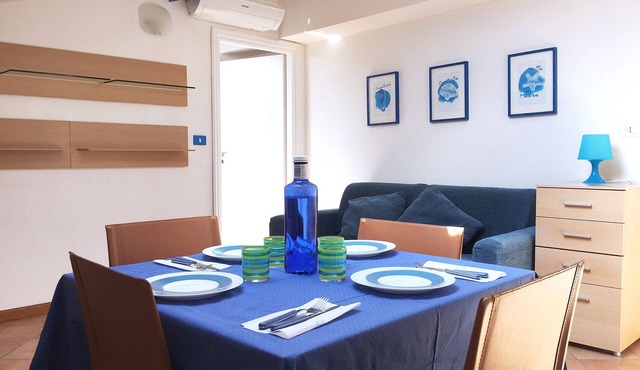 CASA AZZURRA – EXPERIENCE THE LIGURIAN SEA JUST STEPS FROM YOUR DOOR