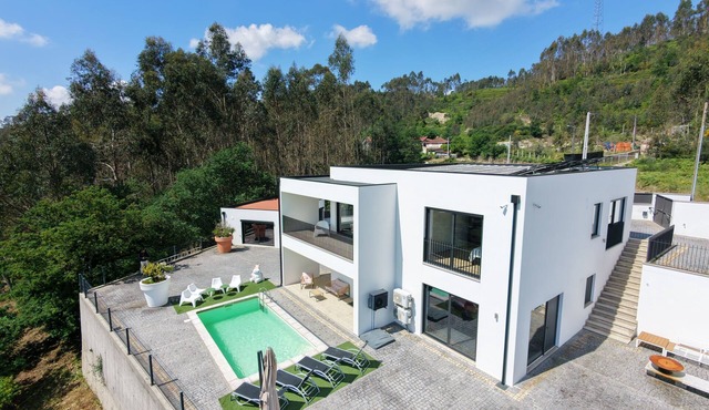 Casa das Oliveiras - Between the Sea and the Mountains
