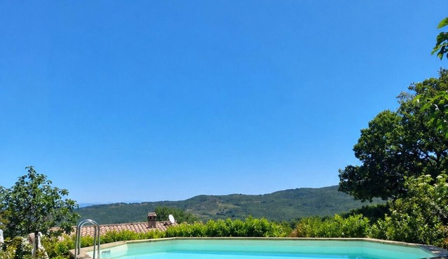 Casa di Carma 10 Guest Home with Pool