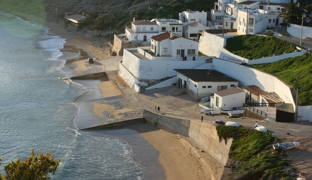 Casa Valeria, 1st floor, right by sea, 2 bedrooms, roof terrace, beach, sea view