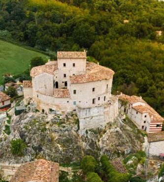Castel Di Luco - Authentic 11th-Century Castle