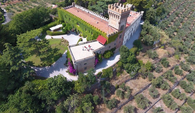 Castello Leopoldo - Castle for Holidays in Campiglia Marittima, Tuscany