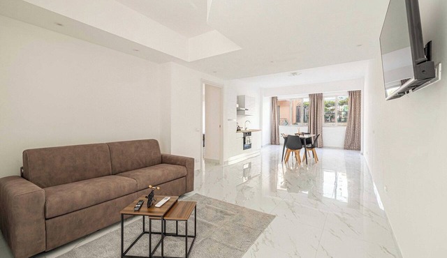 Central 1BDR/4P flat in Ventimiglia