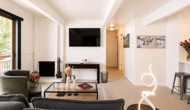 Central Aspen Condo - Prime Price and Location