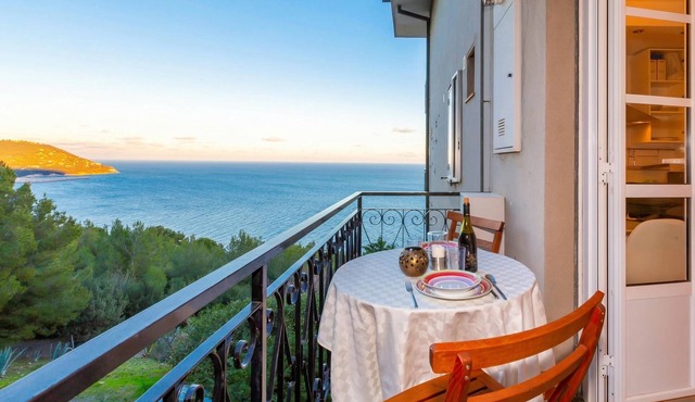 Cervo Piccolo Incanto Flat with Balcony, Cervo, Italy