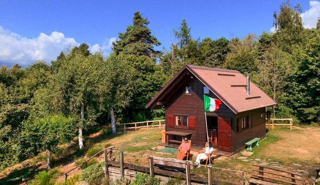 CHALET SURROUNDED BY NATURE, THE PERFECT HOME FOR THOSE WHO WANT TO DISCONNECT AND RELAX