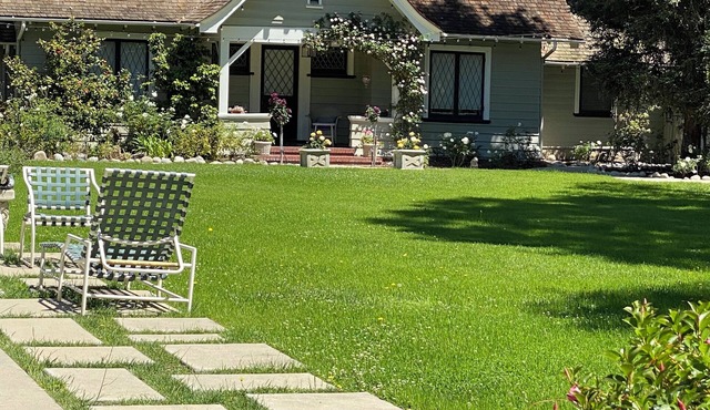 Charming 2-bedroom cottage in Pasadena with AC