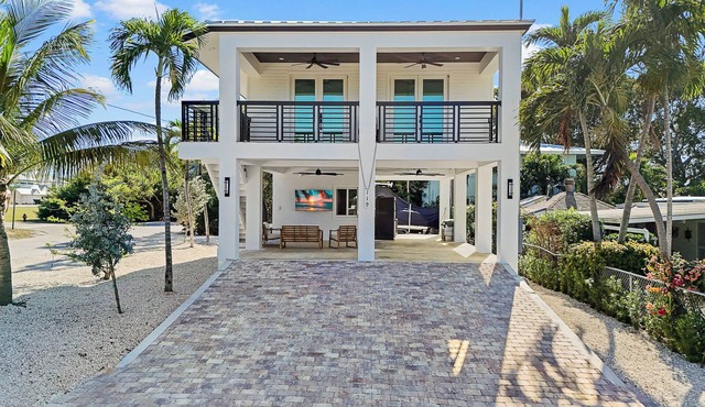 Charming 2-bedroom home in brilliant Tavernier near Marinas and Founders Park