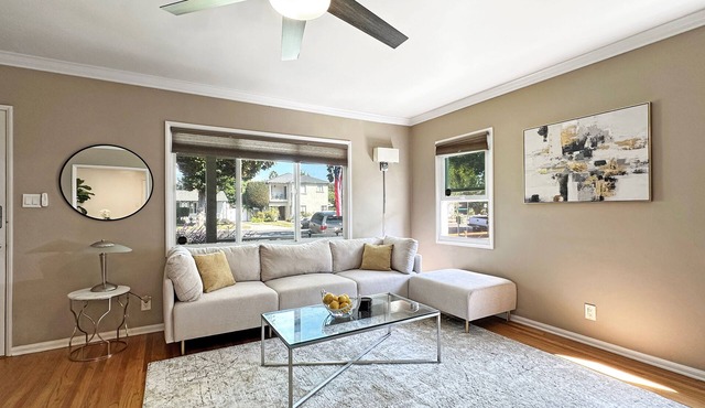 Charming 2-bedroom house in beautiful West Los Angeles