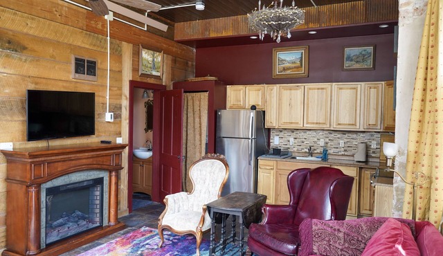 Charming and spacious mountain getaway in the heart of the San Juans.
