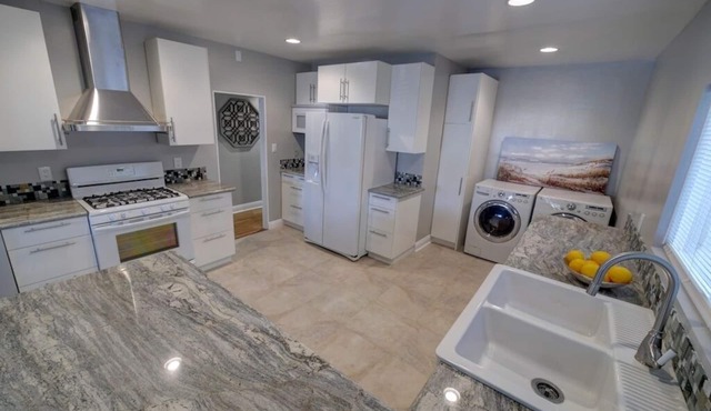 Charming family home in a quiet neighborhood of Burbank: Greenview