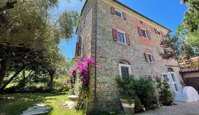 Charming House by the Sea in Liguria (Cinque Terre, Porto Venere, Lerici by Boat)