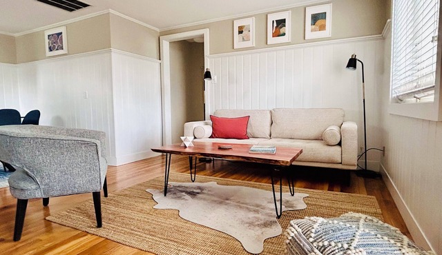 Charming, updated 2-bedroom, 2 bathroom in wonderful area, minutes from Boulder!